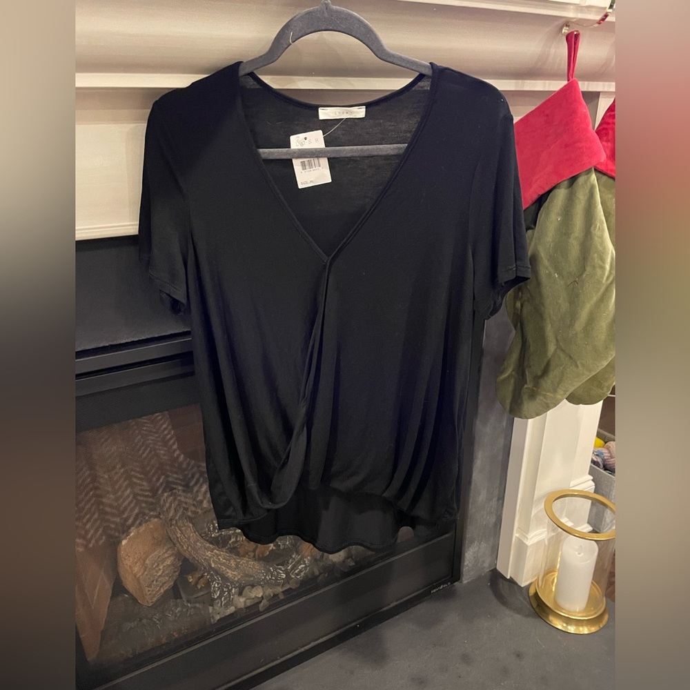 LUSH NWT deep cut crossover short sleeve blouse XL